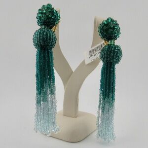 New w tag OSCAR de la RENTA $460 Long dangle Beaded Earrings 4" long.